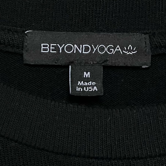 Beyond Yoga Just Chillin Long Sleeve Pullover Medium Black Split Hem Athleisure - Picture 5 of 10